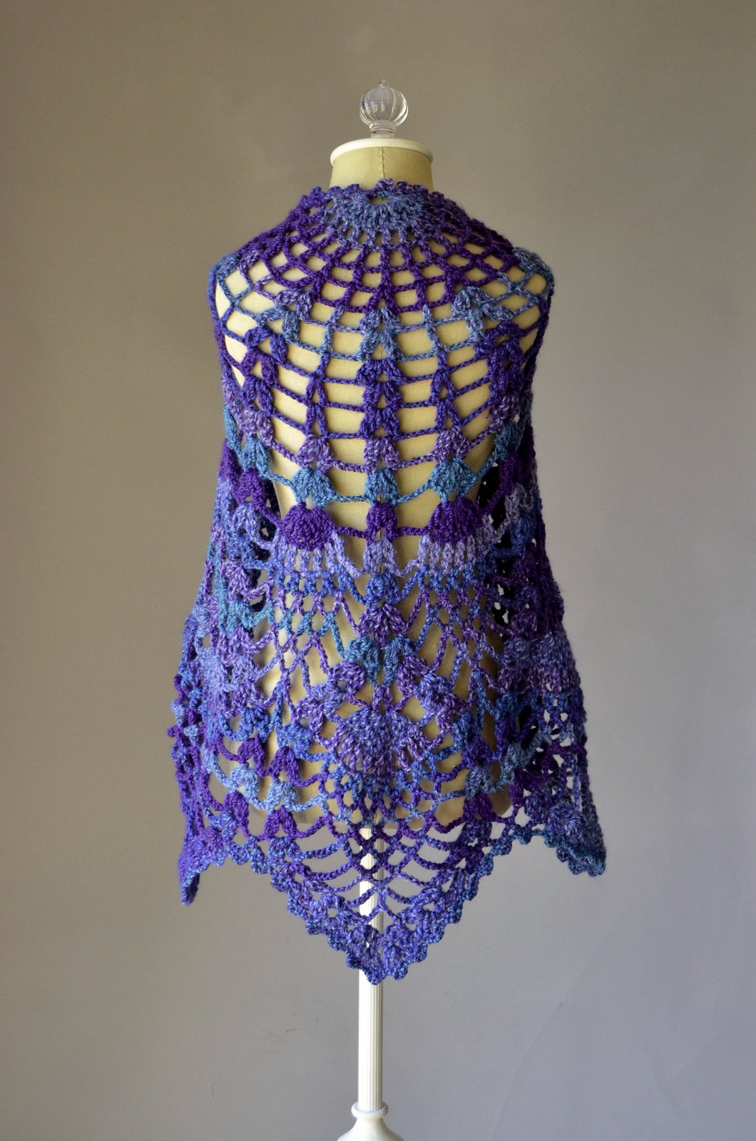 Peacock_Shawl_back_hi-res