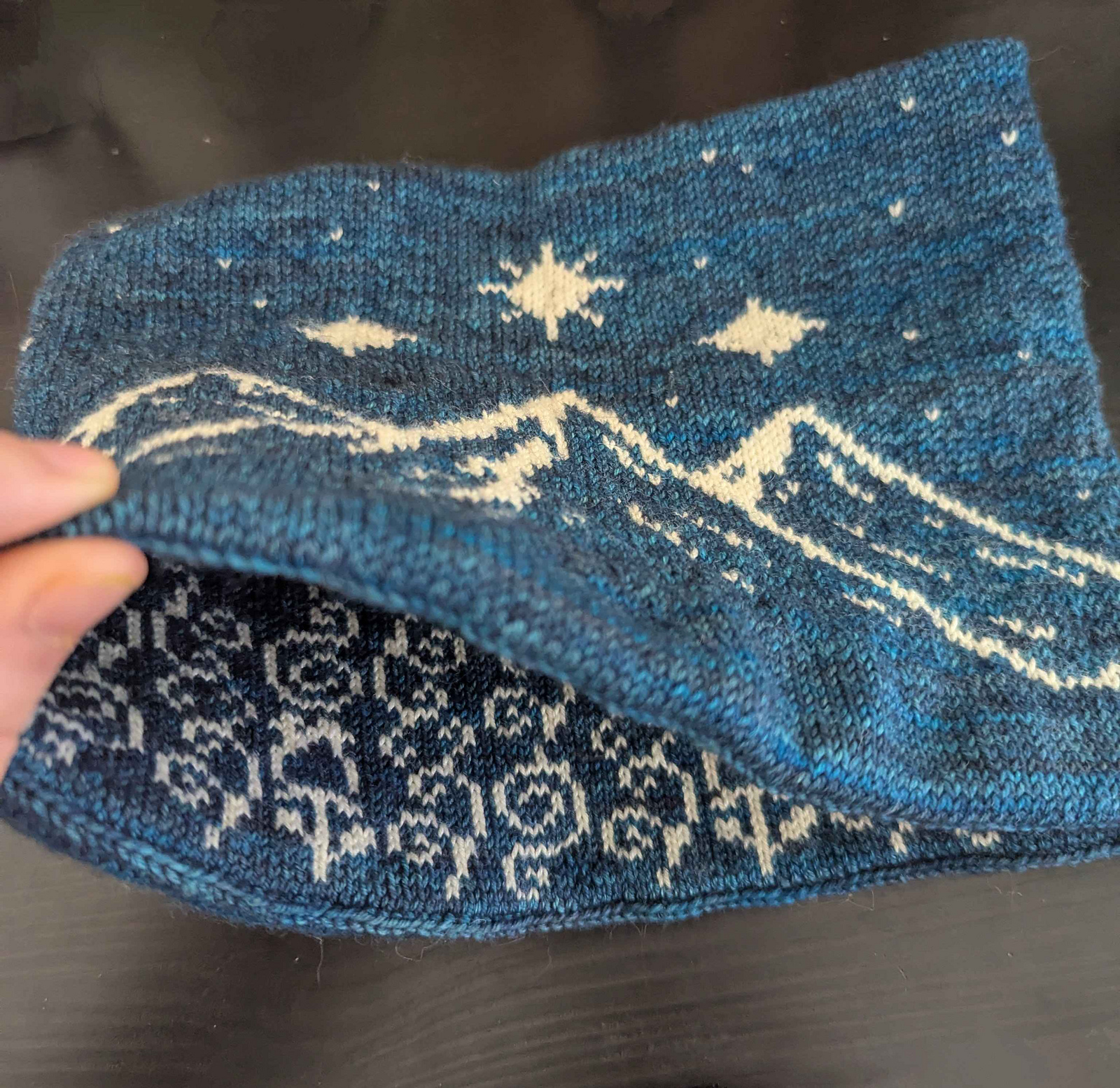 Peaking_cowl
