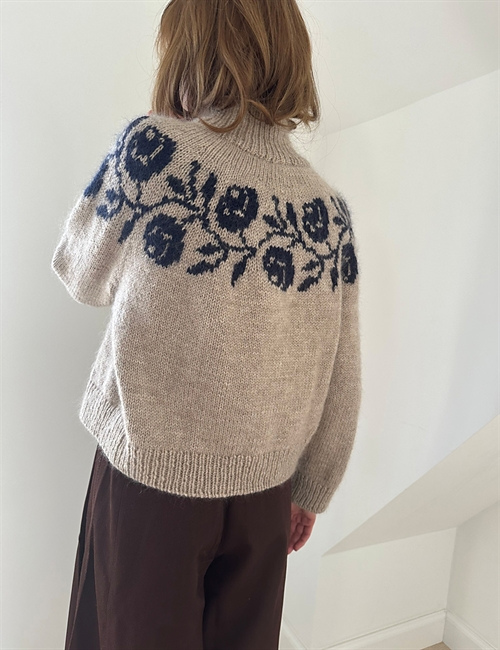 Rosie-yoke-sweater-10-le-knit-lene-holme-samsoee-samse-strikkeopskrift